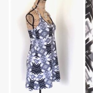 Tehama Athletic Dress S